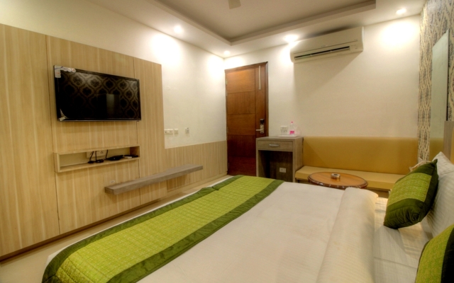 Almati Inn At Delhi Airport Hotel