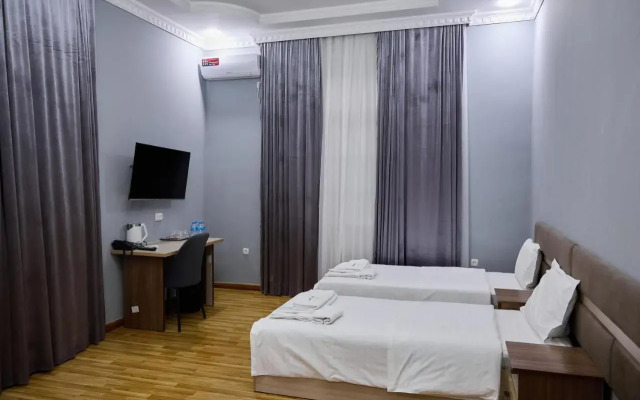 Art Garden Hotel
