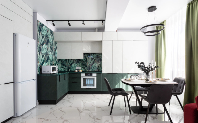 Квартира стильная большая с балконом и великолепным видом Кватро 128