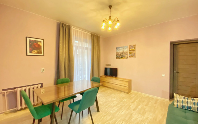 Апартаменты 2к Apart-Comfort на Чехова 22