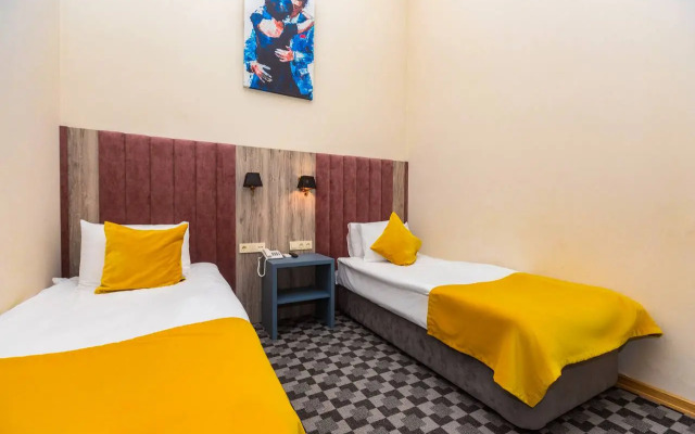 Отель Reneissance Boutique Hotel