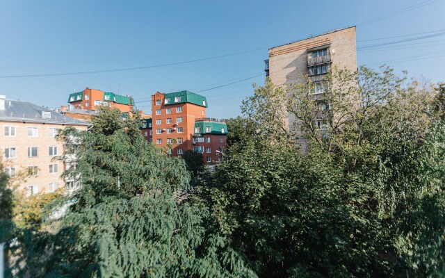 Na Maloy Gruzinskoy Dvukhkomnatnaya Flat