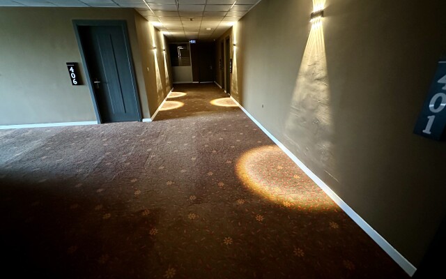 Esse Joven Hotel