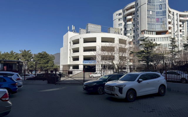 276 prostornaya u morya s balkonom Flat