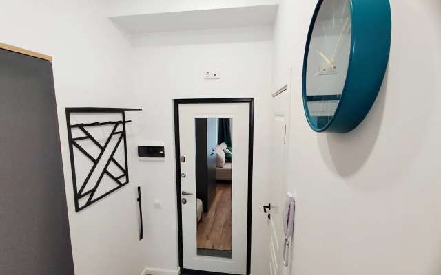 Studiya Lyuks Flat