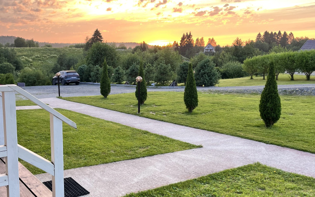 Частный дом у реки 2