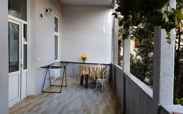 Апартаменты Уютная Квартира в Центре Тбилиси