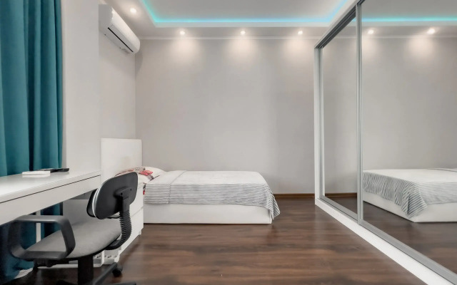 U Morya Ulitsa Naberezhnaya Apartments