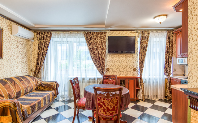 Апартаменты Квартира на Островского