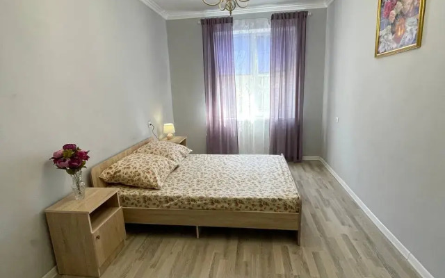 V tsentre Flat