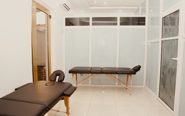 247 Luxury Hotel & Apartment Ajah Hotel