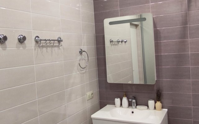 U Morya na Prosvescheniya Apartments