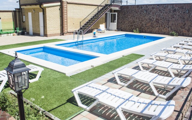 Sem Vetrov Guest House