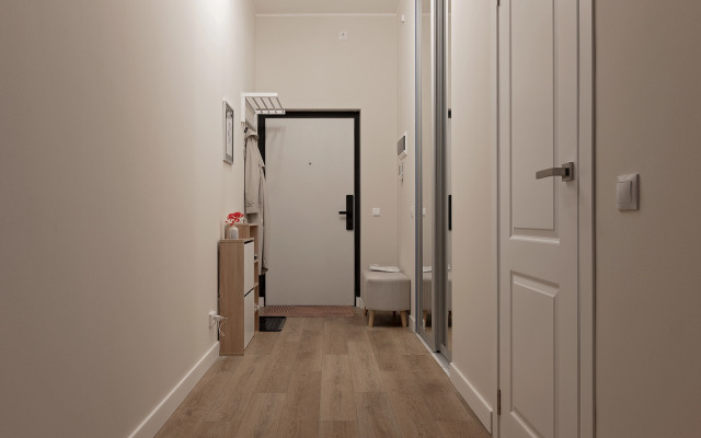 Akcent Flat