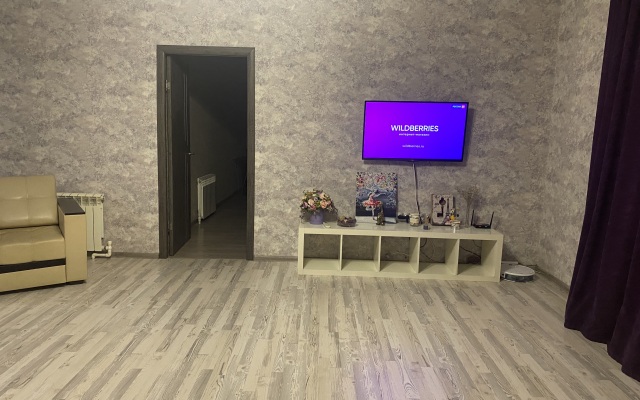 2kh Komnatnaya Kvartira Flat