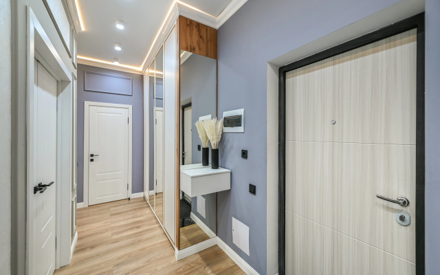 Prostornaya Dvuhkomnatnaya Vozle Han-Shatyira Apartments