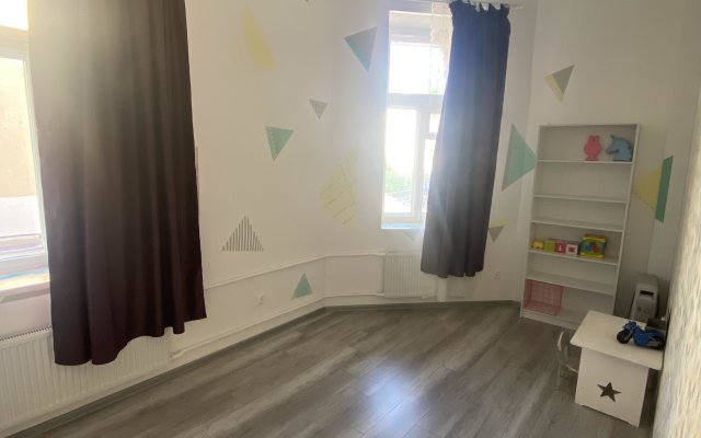Uyutnaya kvartira v tsentre starogo goroda Flat