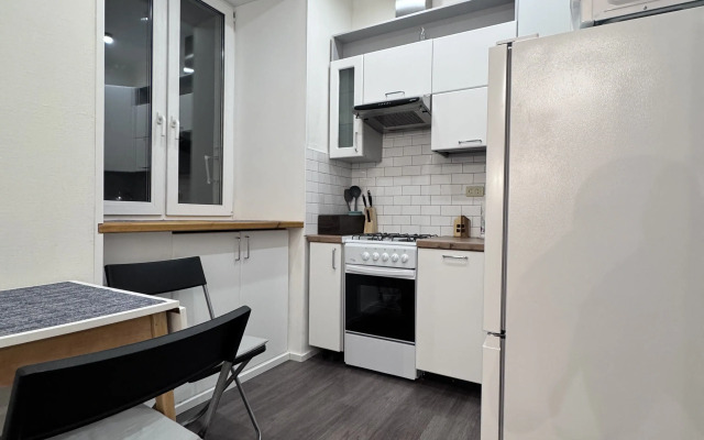 3-Komnatnaya Yarapartments na Svobody 58  Flat