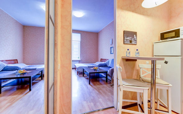 Longo Apartment Griboedova 9