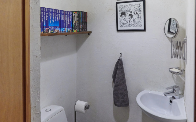 Квартира старинная мебель в лучах солнца