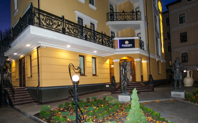 Отель Mandarin clubhouse