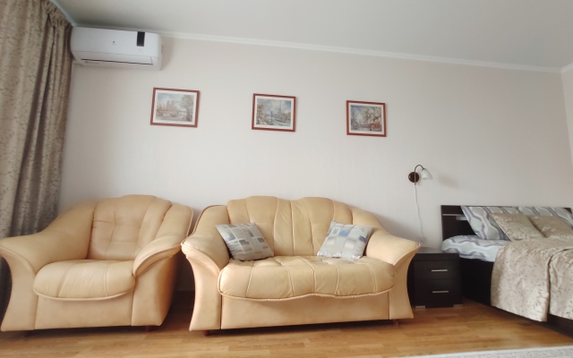 Udobno Paspolozhehnaya V Shagovoj Dostupnosti Ot Metpo Ctpogino Flat