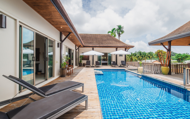 Ivory Pool Villa in Nai Harn Villa