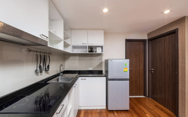 Suite Selayar Rawai Beachfront Title Condo Apartments