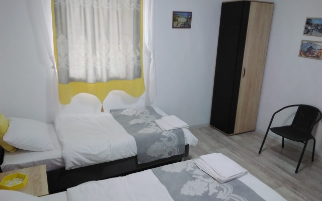 Na Krasnoflotskoy Guest House