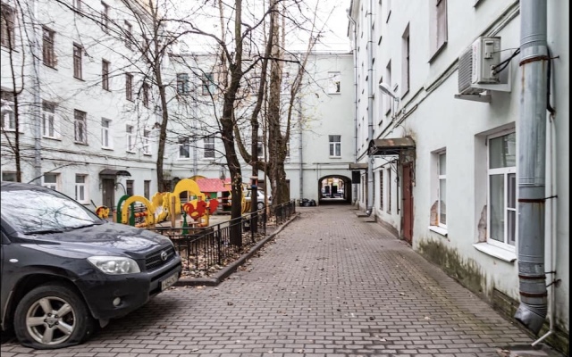 Апартаменты Яркая Студия у Таврического Сада