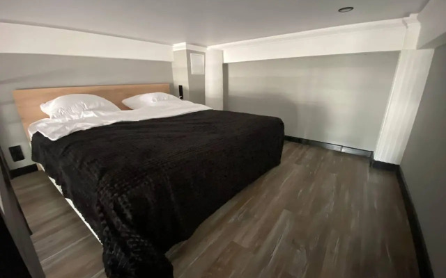 Квартира Dayker City Apartments