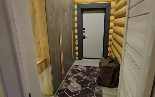 Частный дом в поселке Разливы-1