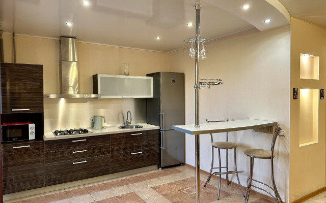 Апартаменты студия Родионова 199/2