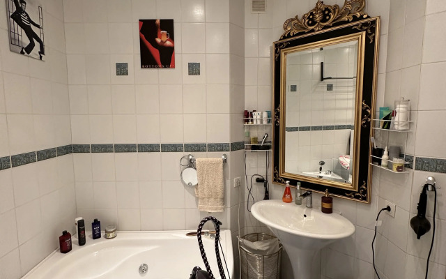 U Kremlya Flat