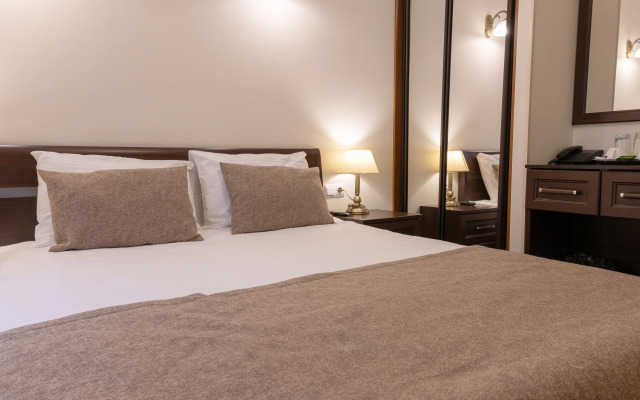 Sonata Na Zagorodnom Hotel