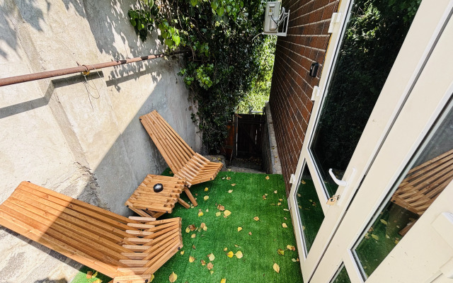S Basseynom Apartments
