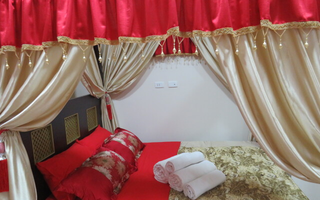 Yin Yang Ryadom S Morem RedSeaLine Apartments