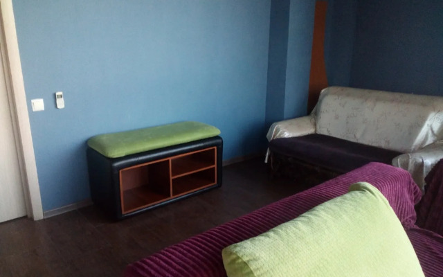 S Vidom na Yenisey i Stolby Apartments