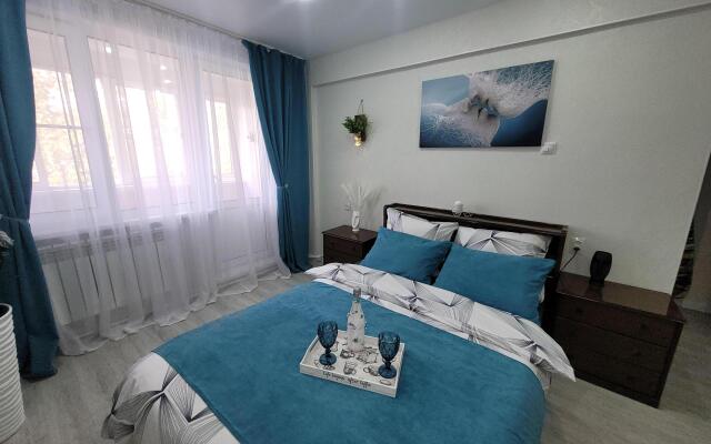 s velikolepnym vidom na gory Flat