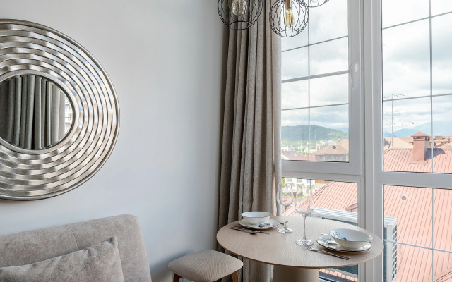 Red Apartments Art Layt Mille Apartments
