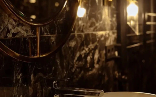 Апартаменты Four Rooms Нуар 320