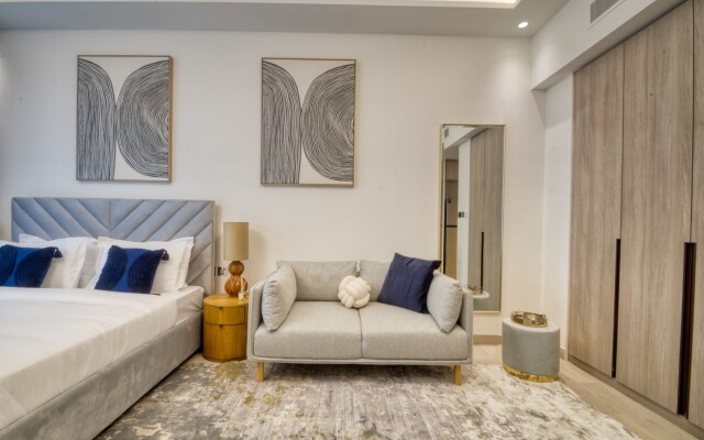 Welcome Home in Me Do Re Tower Apartments
