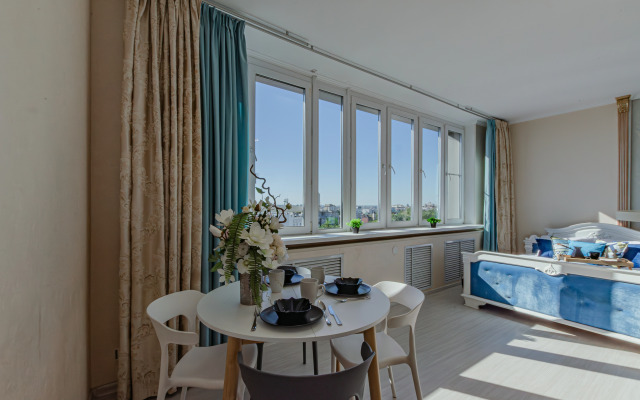 Квартира Кино апарт с видом на озеро Кабан