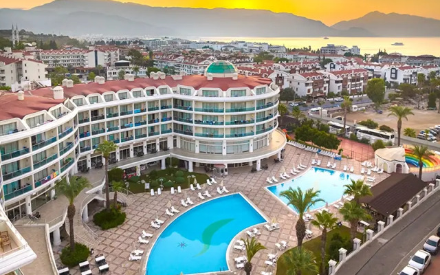 Pineta Park Deluxe Hotel