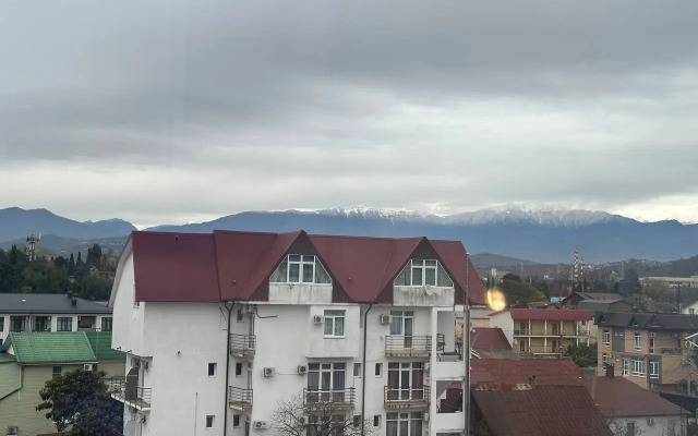 Апартаменты Морe квартир с видом на горы