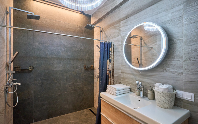 Апартаменты с Шикарным Видом на Море в Центре Сочи