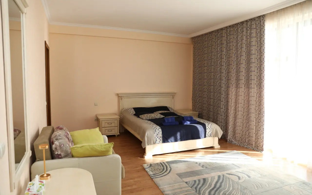Dolphin Apartments 1