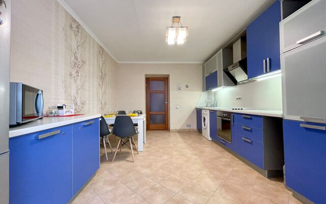 Апартаменты Империя на Аминева