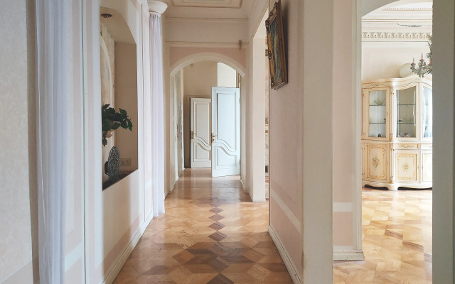 Квартира Просторная квартира в особняке Колобовых