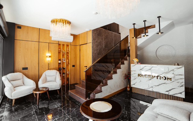 White Breeze Baku Hotel